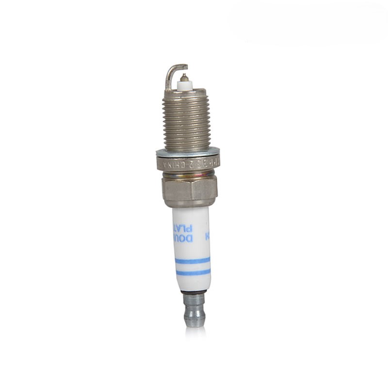 4 szt. Świece zapłonowe Bosch  – Bosch Spark Plug Platinum recenzja i cena